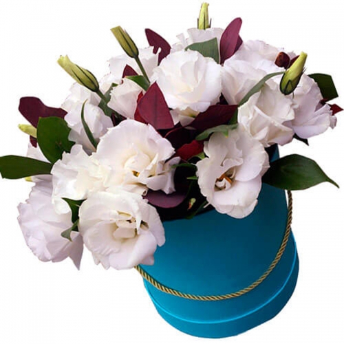 Букет цветов в шляпной коробке "Воздушная Эустома"